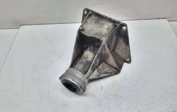 BMW X5 E53 Driveshaft support bearing bracket 7503120 31537503120
