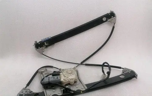 Mercedes-Benz S W220 Front door window regulator motor A2207202546