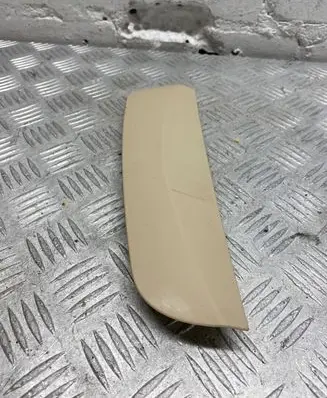 Radio/GPS head unit trim