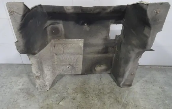 DAF 44 Heat shield in engine bay 