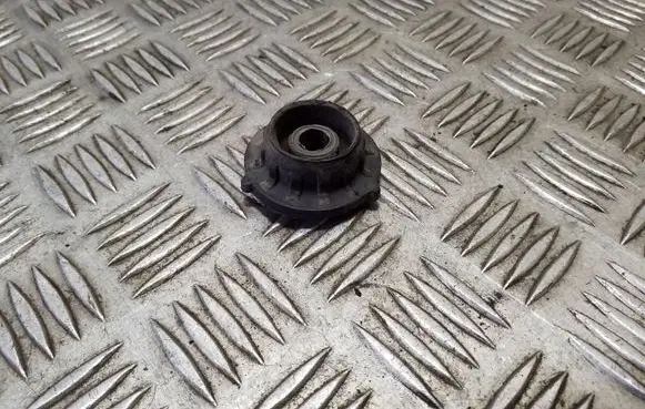 KIA Sorento Radiator mount bracket