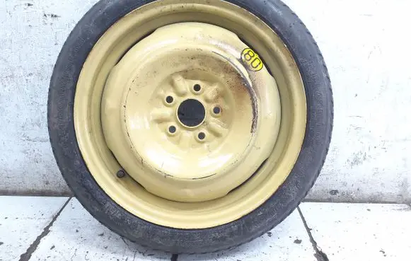 Toyota Prius (XW20) R16 spare wheel 