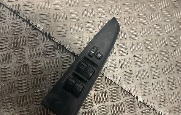 Toyota Hilux (AN10, AN20, AN30) Electric window control switch