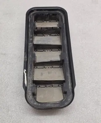 Volvo V60 Quarter panel pressure vent 31449325