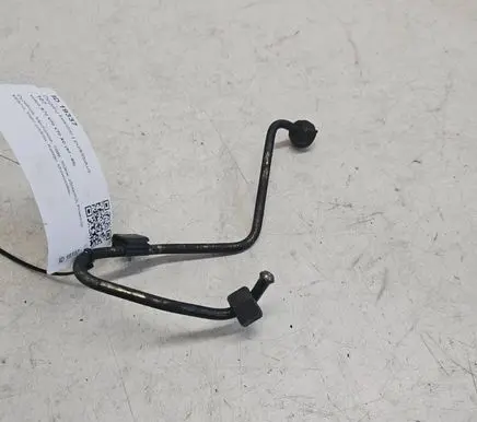 Fuel injector supply line/pipe
