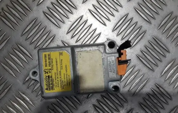 Peugeot 406 Airbag control unit/module 9631847080 550540400