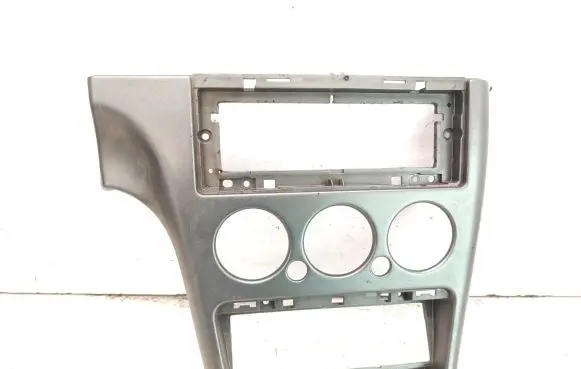 Citroen Xsara Radio/GPS head unit trim 9623808377 9623784677