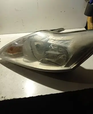 Ford Focus Headlight/headlamp
