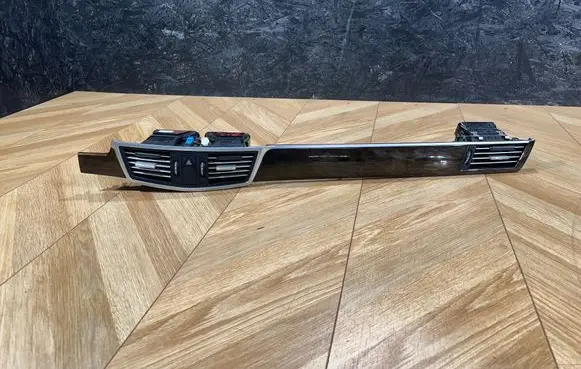 Mercedes-Benz E W212 Dash center air vent grill A2128302554 a2126800271