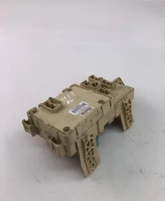 Toyota Avensis T250 Fuse box set 82641CA030