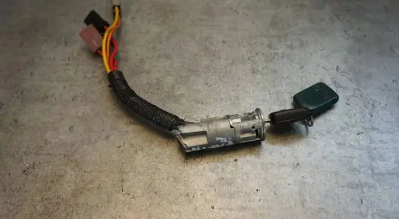 Peugeot Partner Ignition lock 0400ZX