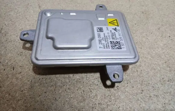 BMW 5 F10 F11 Headlight ballast module Xenon 7296090 130732931700