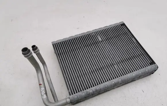 BMW 5 F10 F11 Air conditioning (A/C) radiator (interior) 
