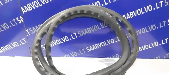 Volvo C30 Rubber seal front coupe door 30722091