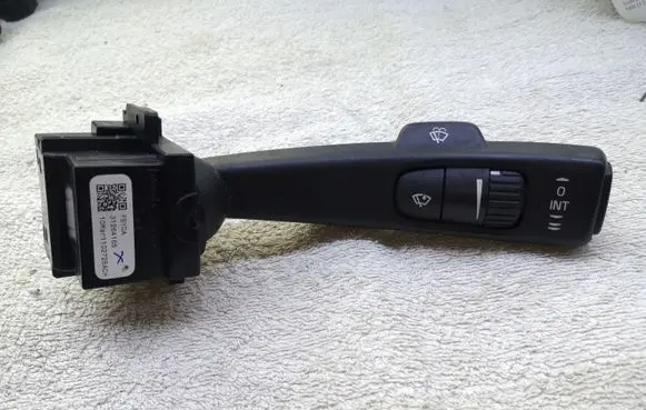Volvo S60 Wiper control stalk 31264165