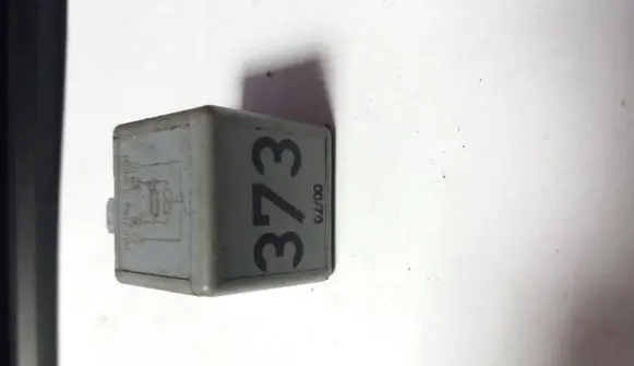 Audi A6 S6 C5 4B Other relay 8D0951253A
