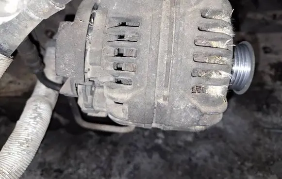 Opel Zafira A Generator/alternator