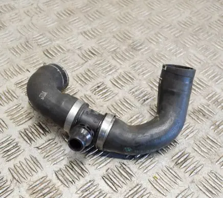 BMW X5 F15 Engine coolant pipe/hose 8645479