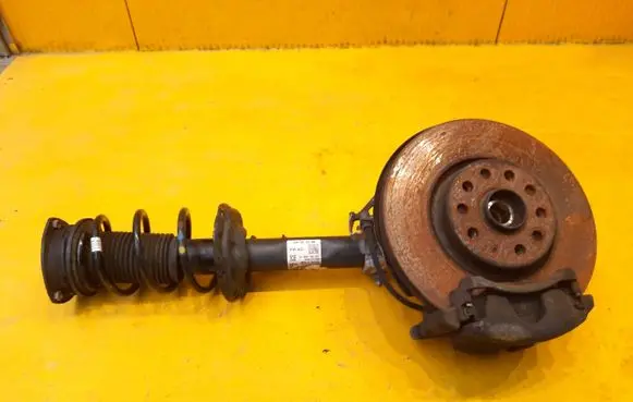 Volkswagen PASSAT B8 Front wheel hub spindle knuckle 5Q0407257C 3Q0413031BM