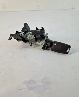 Volkswagen Polo V 6R Ignition lock 1K0905851