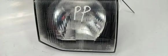Mitsubishi Pajero Headlight/headlamp