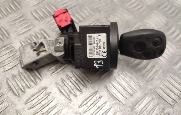 Opel Movano B Ignition lock 8200405701F 8200405701 28113349