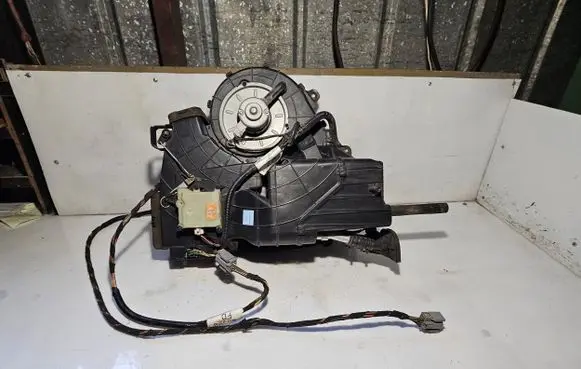Ford Transit Interior heater climate box assembly housing YCIH18D392A YCIH18D393A