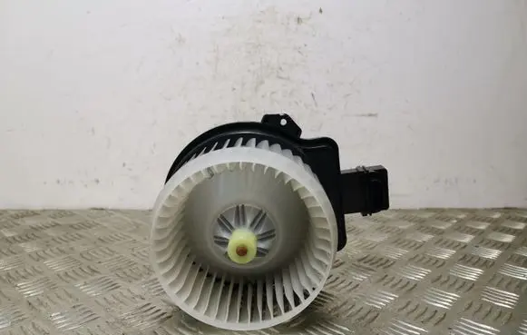 Suzuki SX4 S-Cross Heater fan/blower