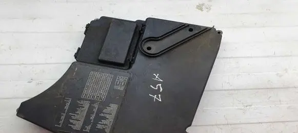 BMW 7 E38 Fuse box cover 12901747665
