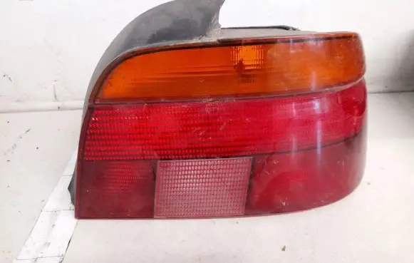 BMW 5 E39 Rear/tail lights 8358032 2vp007240-02