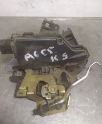 Audi A6 S6 C5 4B Rear door lock 4B0839015B 83505B