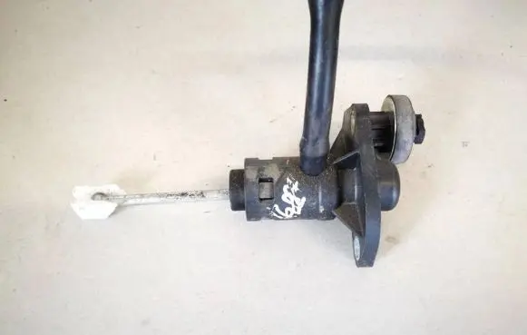 Audi A4 S4 B7 8E 8H Clutch master cylinder 8e1721401