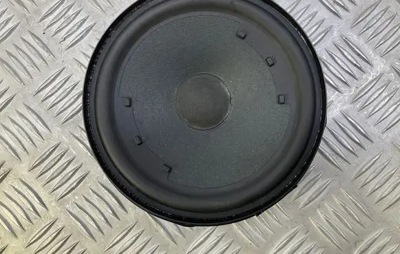 Volkswagen Jetta VI Front door speaker