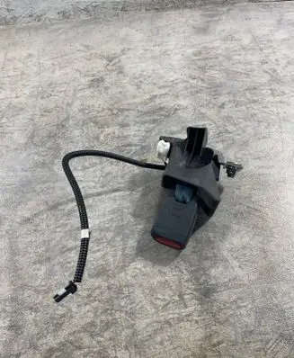 Toyota RAV 4 (XA50) Rear seatbelt buckle 81116