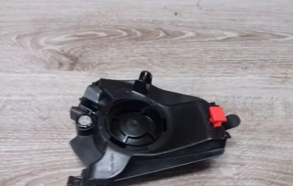 Volvo V70 Parcel shelf speaker 8633993