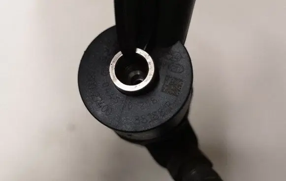 KIA Sportage Fuel injector 0445110258