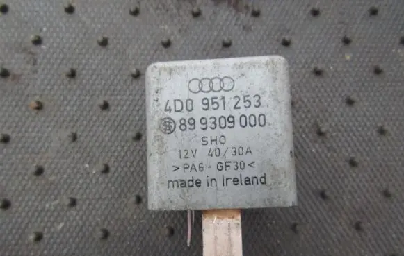 Audi A4 S4 B5 8D Other relay 4d0951253 899309000