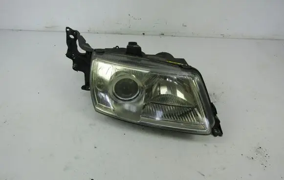 Saab 9-3 Ver2 Headlight/headlamp 89008301