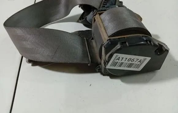 Ford Galaxy Rear seatbelt 