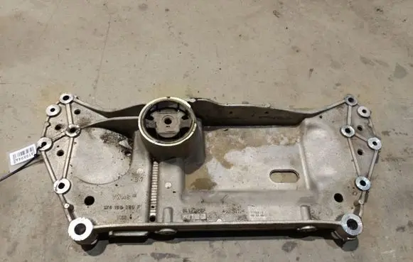 Volkswagen Golf V Front subframe 1K0199369F