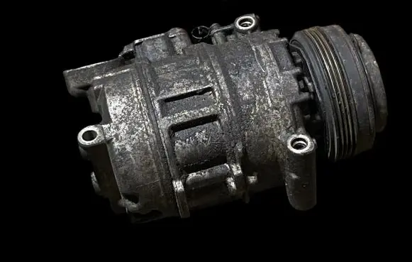 BMW X3 E83 Air conditioning (A/C) compressor (pump) 6916232