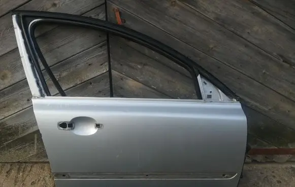 Volvo V50 Front door