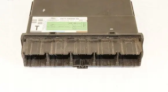 Ford Mondeo Mk III Comfort/convenience module 3S7T15K600TA