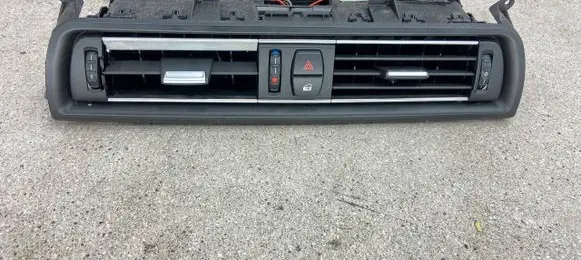 BMW M6 Dash center air vent grill 9197486 64229197486