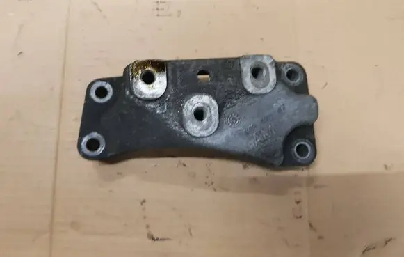 Audi A3 S3 A3 Sportback 8P Gearbox mounting bracket 1K0199117
