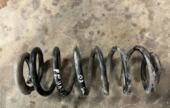 Peugeot 308 Rear coil spring REDYELLOW REDORANGE