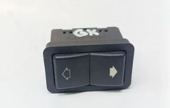 BMW 5 E39 Electric window control switch 8368974