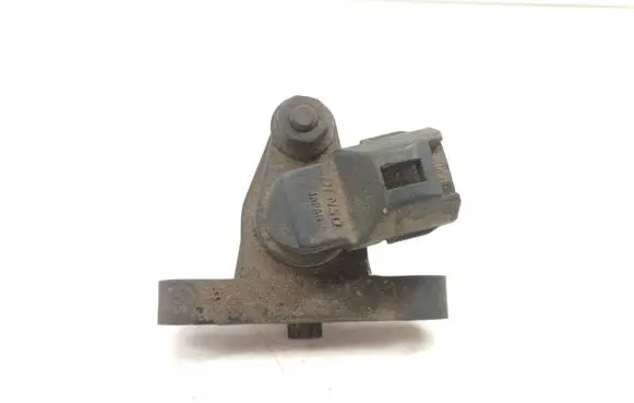 Volvo V70 Crankshaft position sensor 30637803