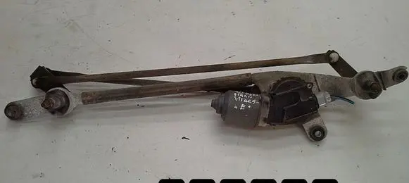 Suzuki Grand Vitara II Front wiper linkage and motor 3811065j00