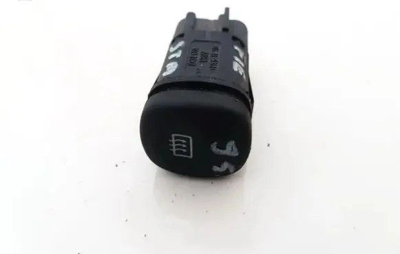 Ford Fiesta Windscreen/window heater switch
